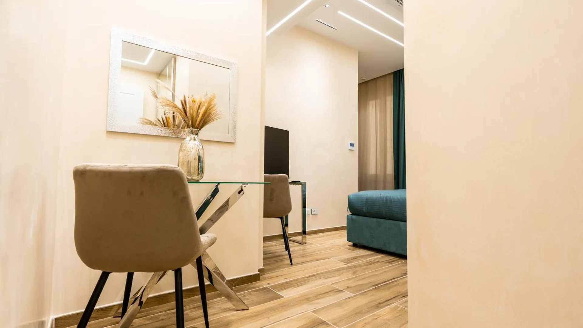 Apartment Paci Luxury Suite Rome